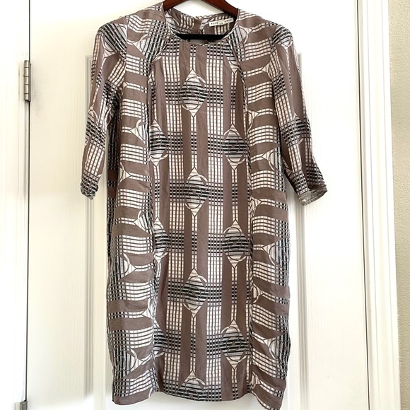 ANTHROPOLOGIE Burning Torch | Silk Shift Dress XS - Picture 1 of 10